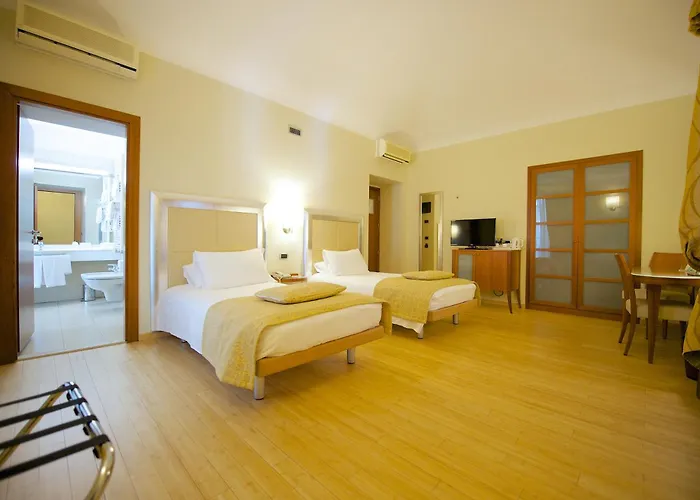 Best Western Crystal Palace Hotel