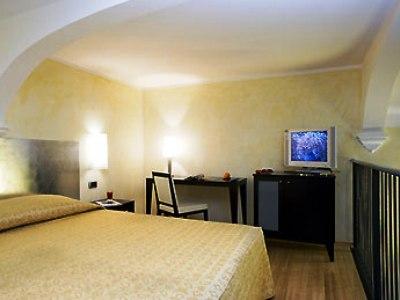 Western Crystal Palace 4*
